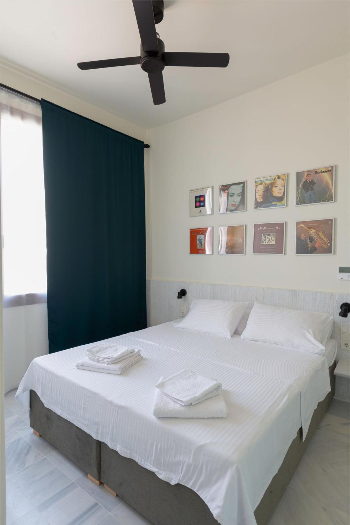 Mooeve Exarchia Atenas Exterior foto