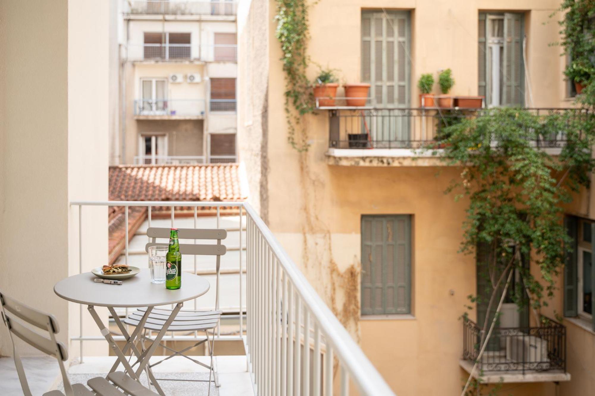 Mooeve Exarchia Atenas Exterior foto